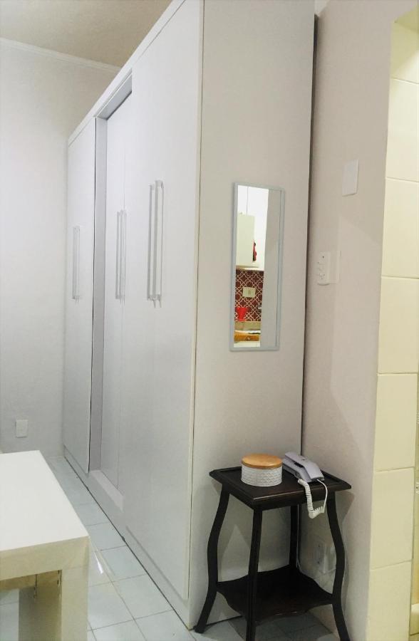 Kitnet Aconchegante Beira Mar. Apartment Сантос Екстериор снимка