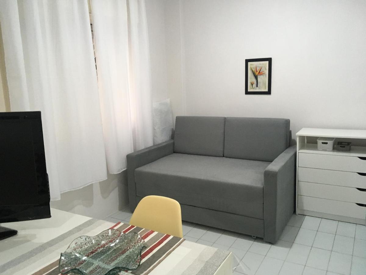 Kitnet Aconchegante Beira Mar. Apartment Сантос Екстериор снимка